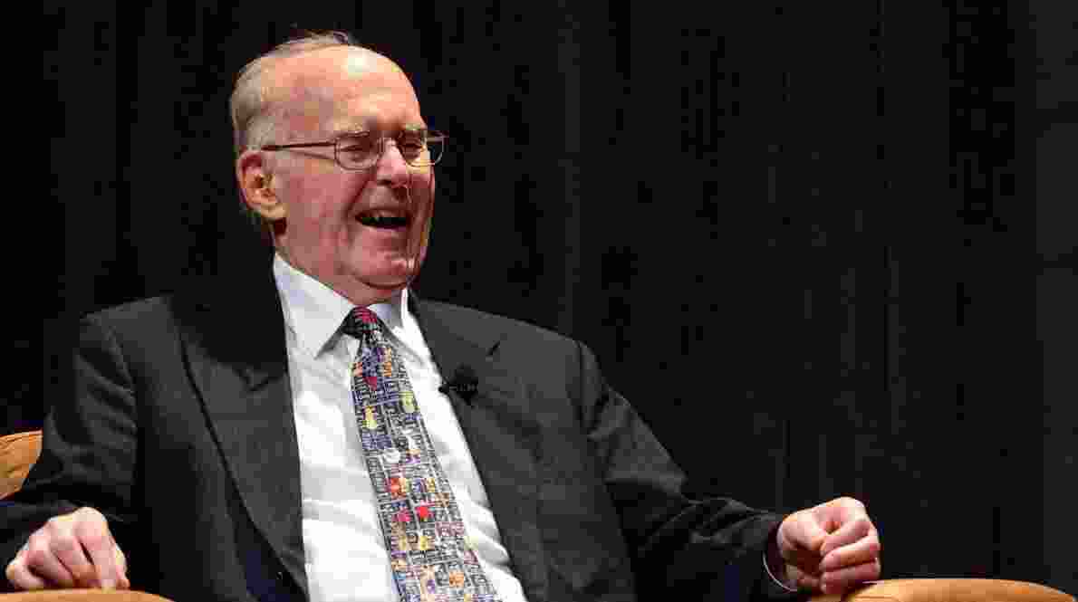 गॉर्डन मूर इंटेल के सह-संस्थापक का 94 वर्ष की आयु में निधन 